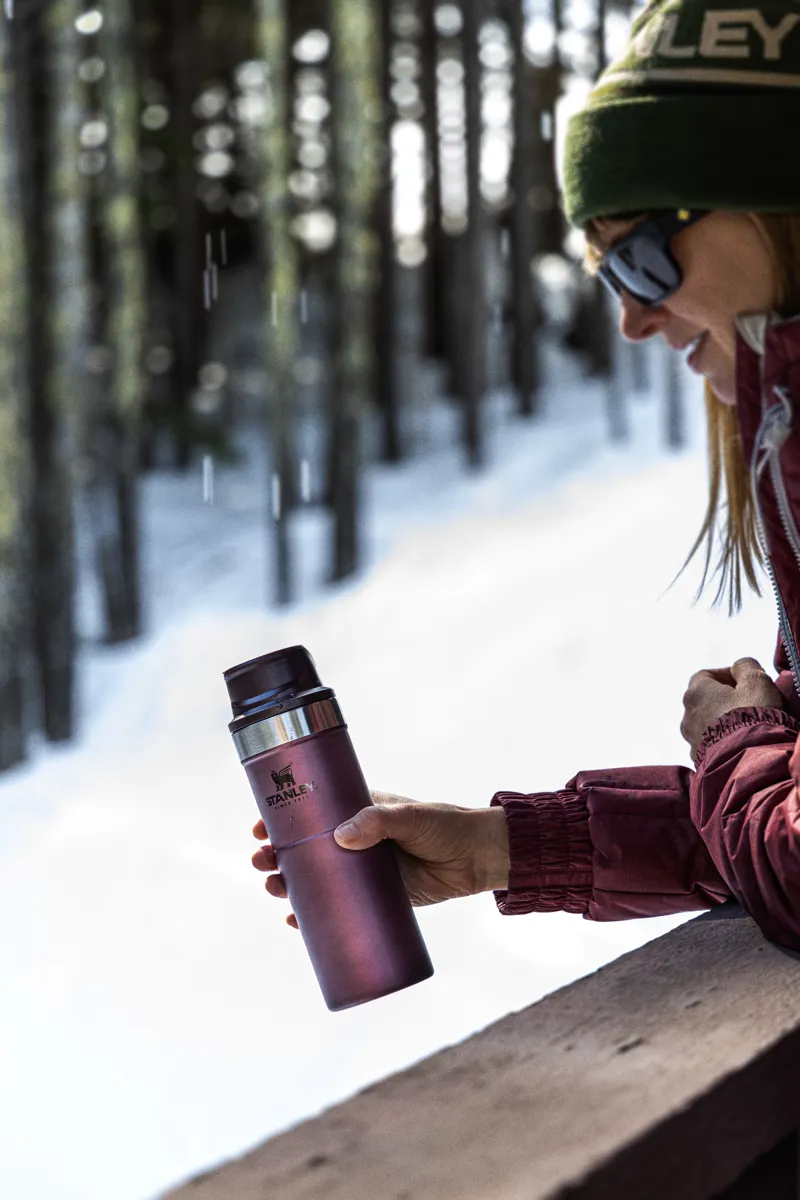 Stanley Classic Trigger Mug 16oz / 0.47L Wine-3